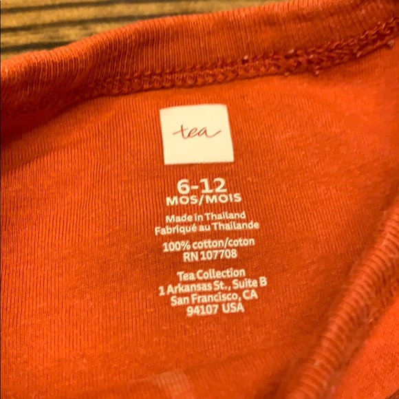 🐟 Tea Collection Fish Tee 🐟 - Picture 2 of 4